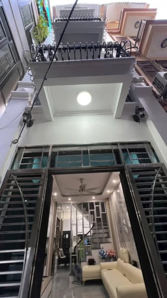 SIÊU PHẨM HOÀNG MAI CỰC HOT - FULL NỘI THẤT - MỚI TINH - XÁCH VALI VỀ LÀ Ở NGAY - CÓ SỔ